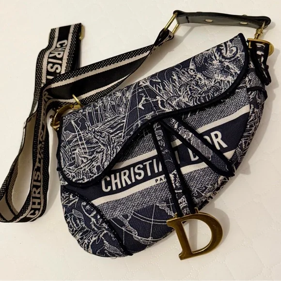 Christian Dior Blue and White Saddle Bag IT'S NOT ORIGINAL - Picture 3 of 6